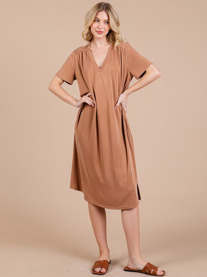 WOMEN'S SHORT SLEEVE V-NECK FRONT POCKETS SLIT MIDI DRESS