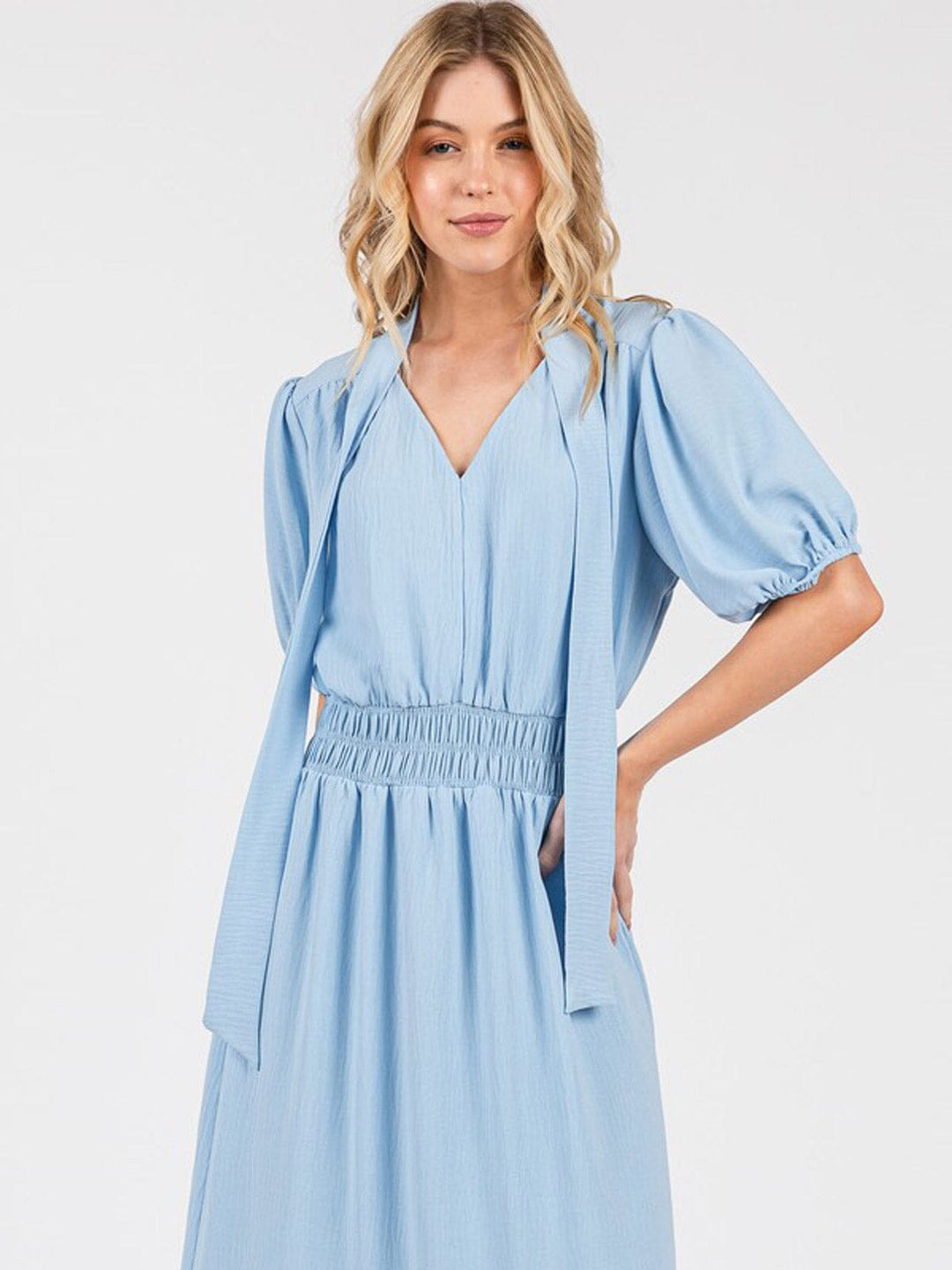 WOMEN'S SHORT SLEEVE ELASTIC WAIST V-NECK TIERED MAXI DRESS
