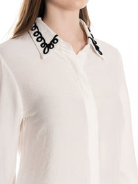 WOMEN'S LONG SLEEVE BUTTON UP EMBROIDERY TRIM DETAILED BLOUSE