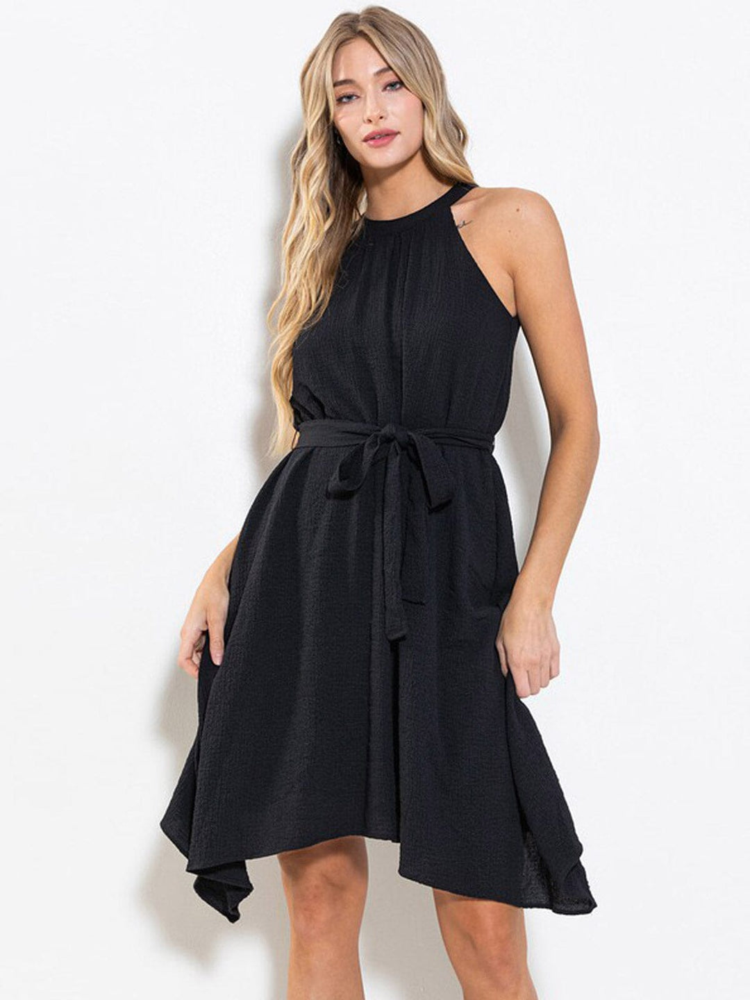 WOMEN'S SLEEVELESS HALTER NECK SELF TIE HIGH-LOW MINI DRESS