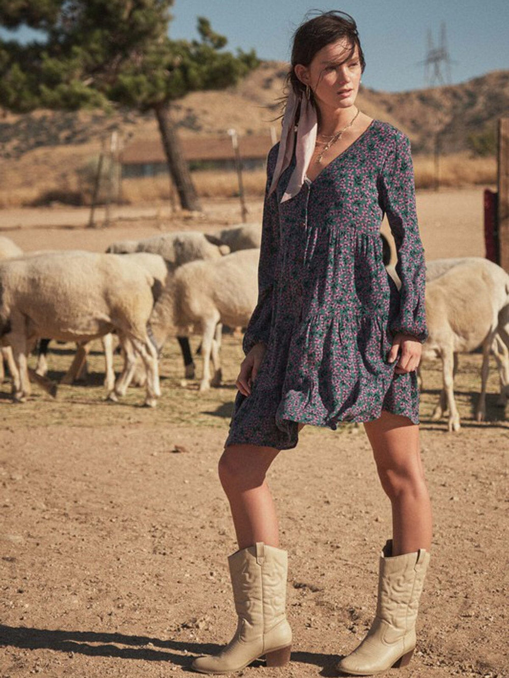 WOMEN'S LONG SLEEVE V-NECK BUTTON UP TIERED TUNIC FLORAL PRINT MINI DRESS