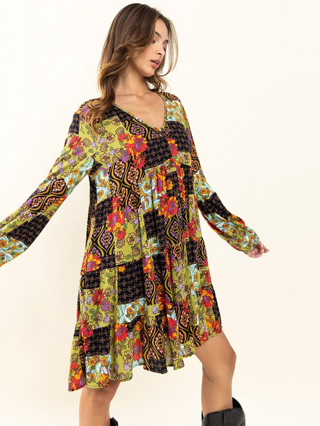 WOMEN'S LONG SLEEVE BUTTON UP V-NECK POCKETS MULTI PRINT MINI DRESS