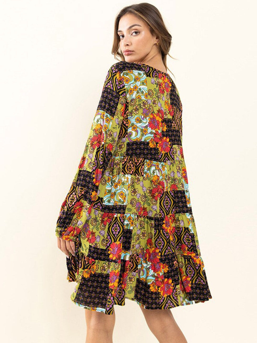 WOMEN'S LONG SLEEVE BUTTON UP V-NECK POCKETS MULTI PRINT MINI DRESS