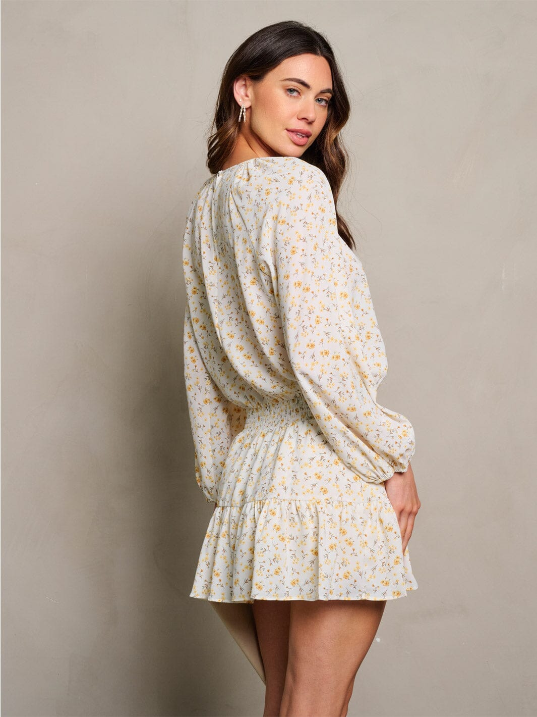 WOMEN'S LONG SLEEVE SMOCK WAIST FLORAL ROMPER