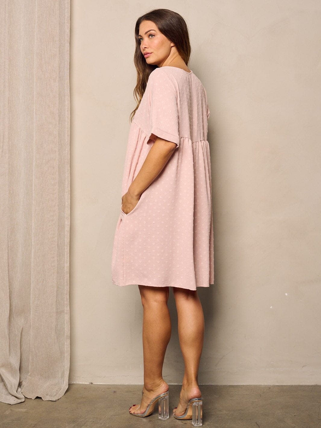 WOMEN'S SHORT SLEEVE V-NECK SWISS DOTS TUNIC MINI DRESS