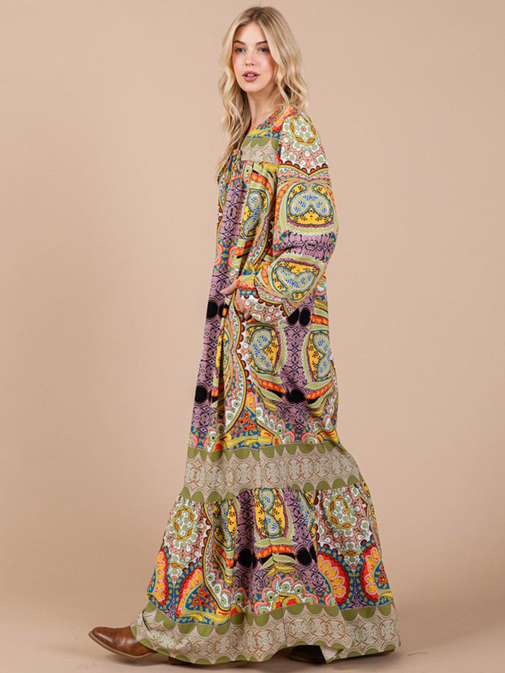 WOMEN'S LONG SLEEVE V-NECK FRONT POCKETS MULTI PRINT MAXI DRESS