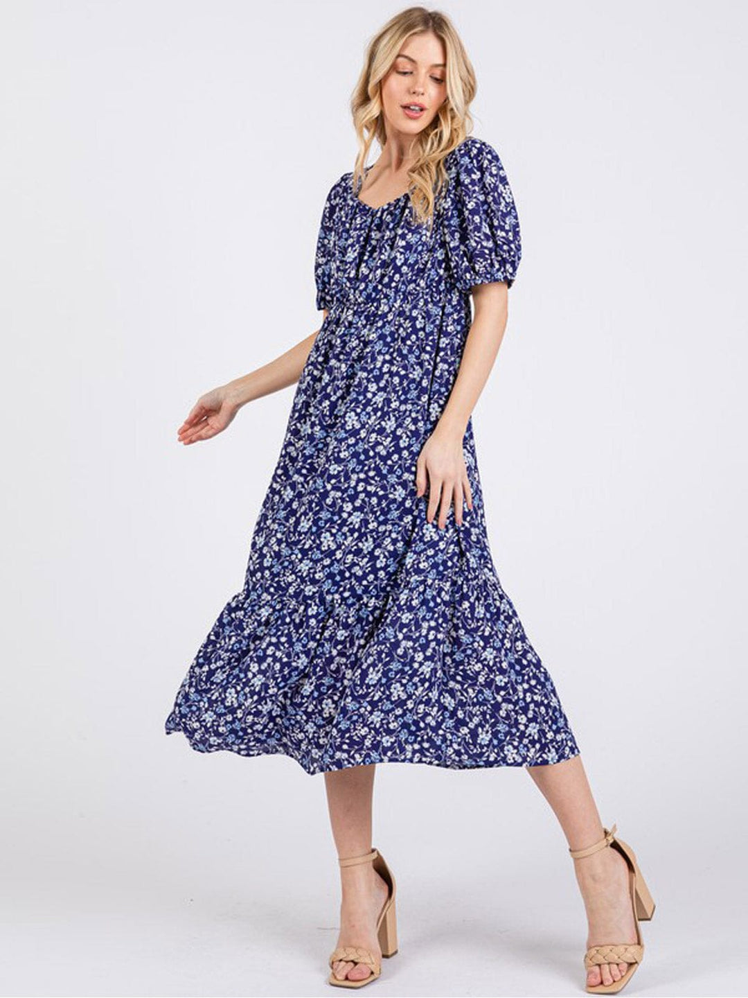 WOMEN'S SHORT SLEEVES ELASTIC WAIST FRONT POCKETS TIERED FLORAL MIDI DRESS