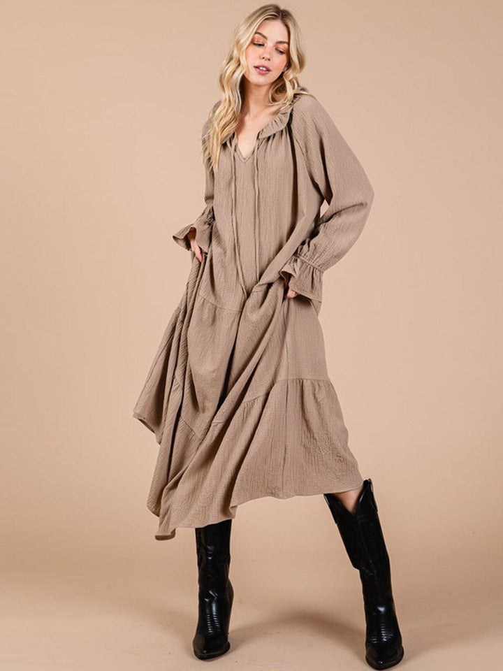 WOMEN'S LONG SLEEVE V-NECK FRONT POCKETS TIERED MAXI DRESS