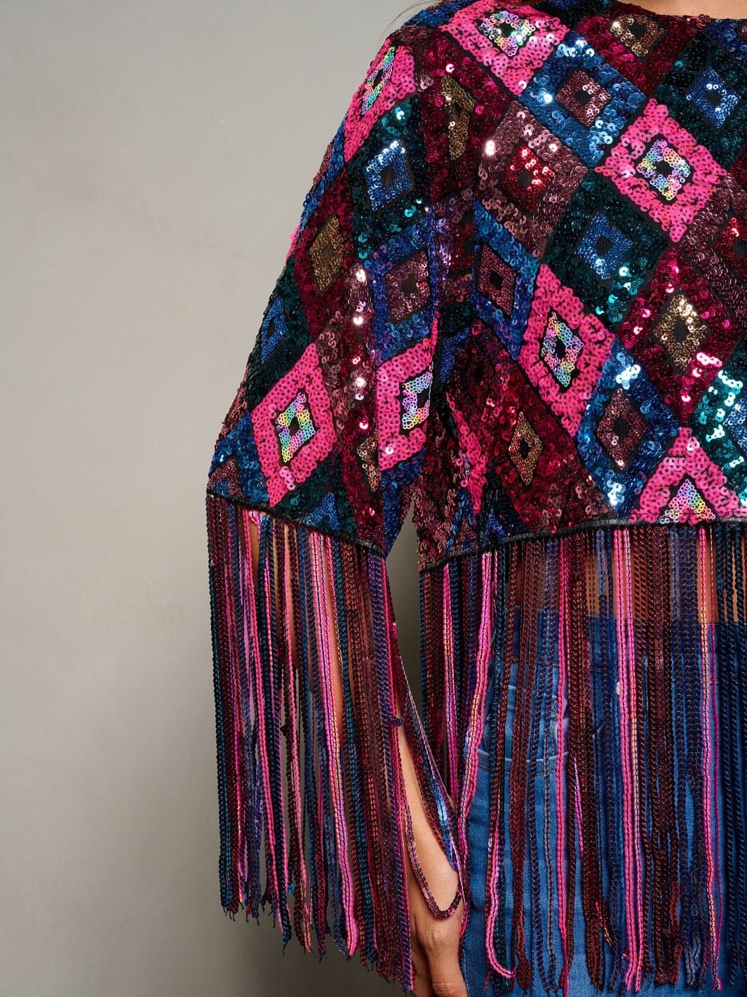 WOMEN'S SHORT SLEEVE SEQUINS FRINGE MULTI COLORS TOP