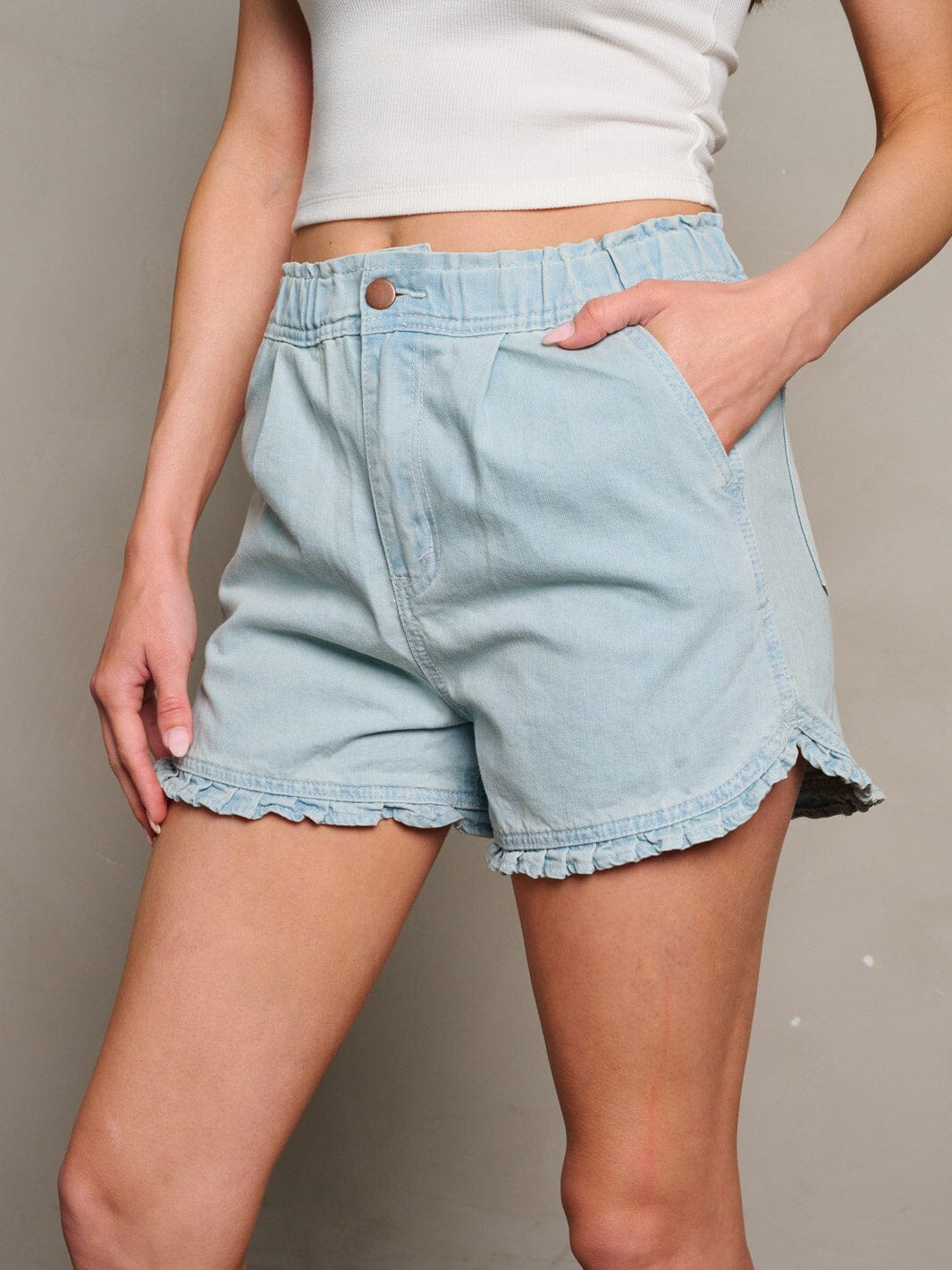 WOMEN'S BUTTON CLOSURE POCKETS DENIM MINI SHORTS