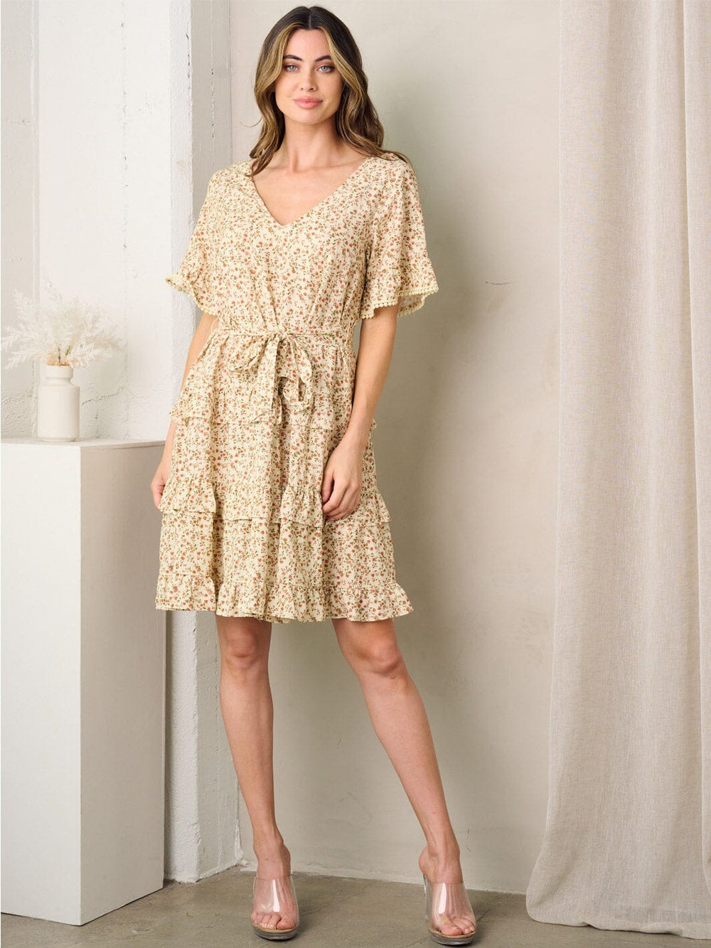 WOMEN'S SHORT SLEEVE V-NECK TIERED FLORAL MINI DRESS