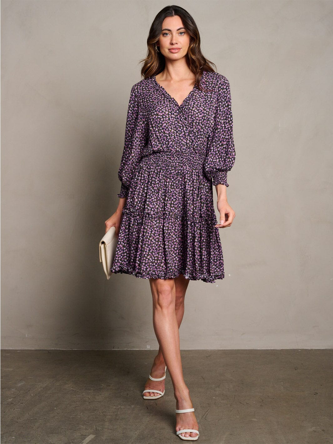 WOMEN'S LONG SLEEVE SURPLICE SMOCK WAIST TIERED FLORAL MINI DRESS