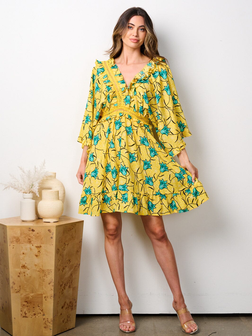 WOMEN'S 3/4 SLEEVE V-NECK RUFFLE FLORAL MINI DRESS