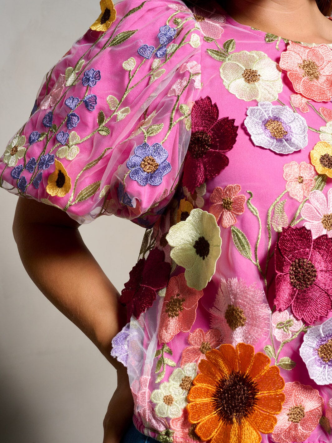 WOMEN'S SHORT PUFF SLEEVE EMBROIDERY FLOWERS MULTI COLORS BLOUSE TOP