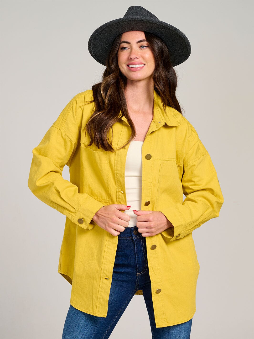 WOMEN'S LONG SLEEVE BUTTON CLOSURE FRONT POCKETS DENIM SHACKET