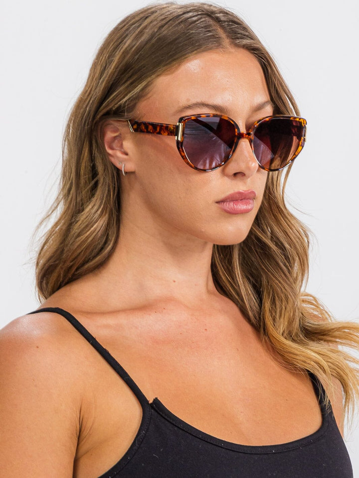 WOMEN'S ELLURE FASHION EYEWEAR ASSORTED COLORS SUNGLASSES