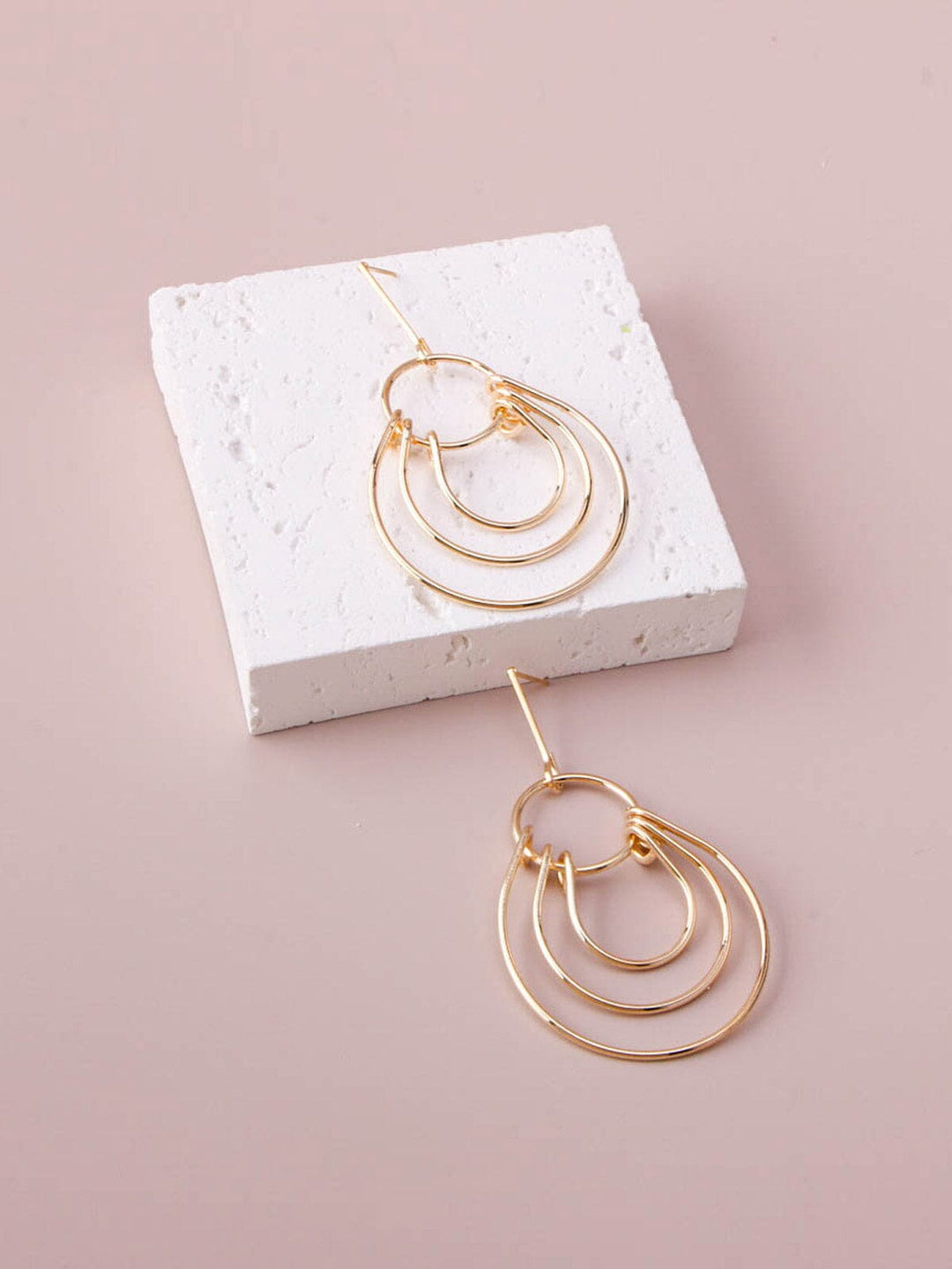 WOMEN'S GOLD & SILVER EARRINGS