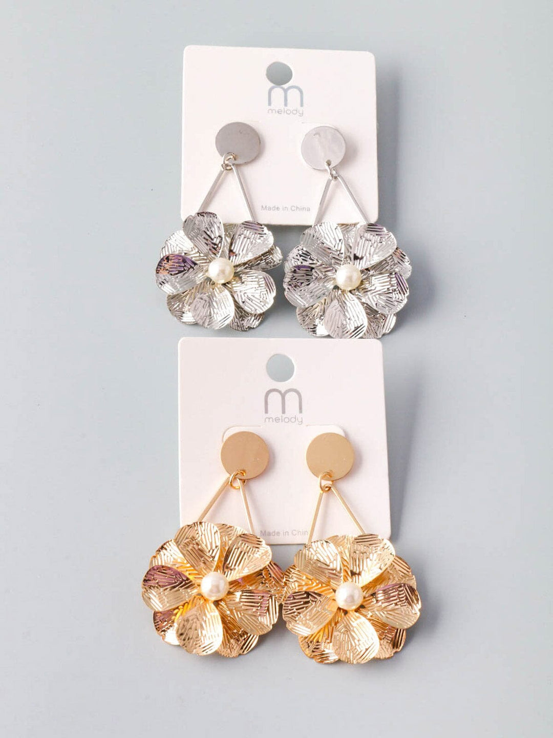 WOMEN'S GOLD & SILVER FLOWER EARRINGS