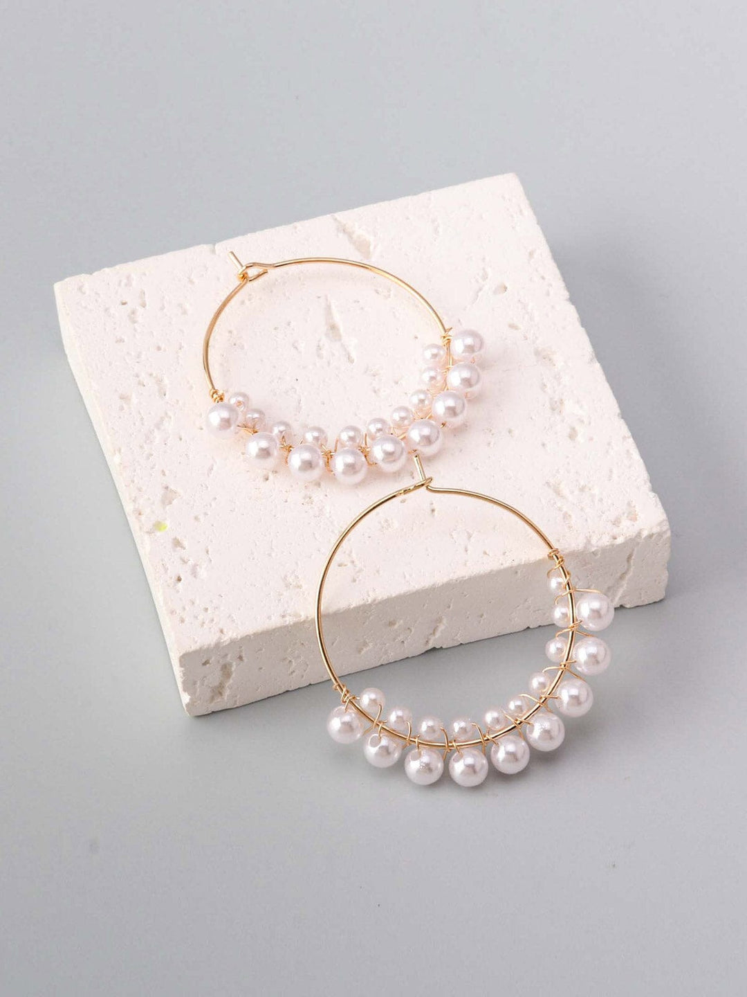 WOMEN'S FASHION GOLD PEARL EARRINGS