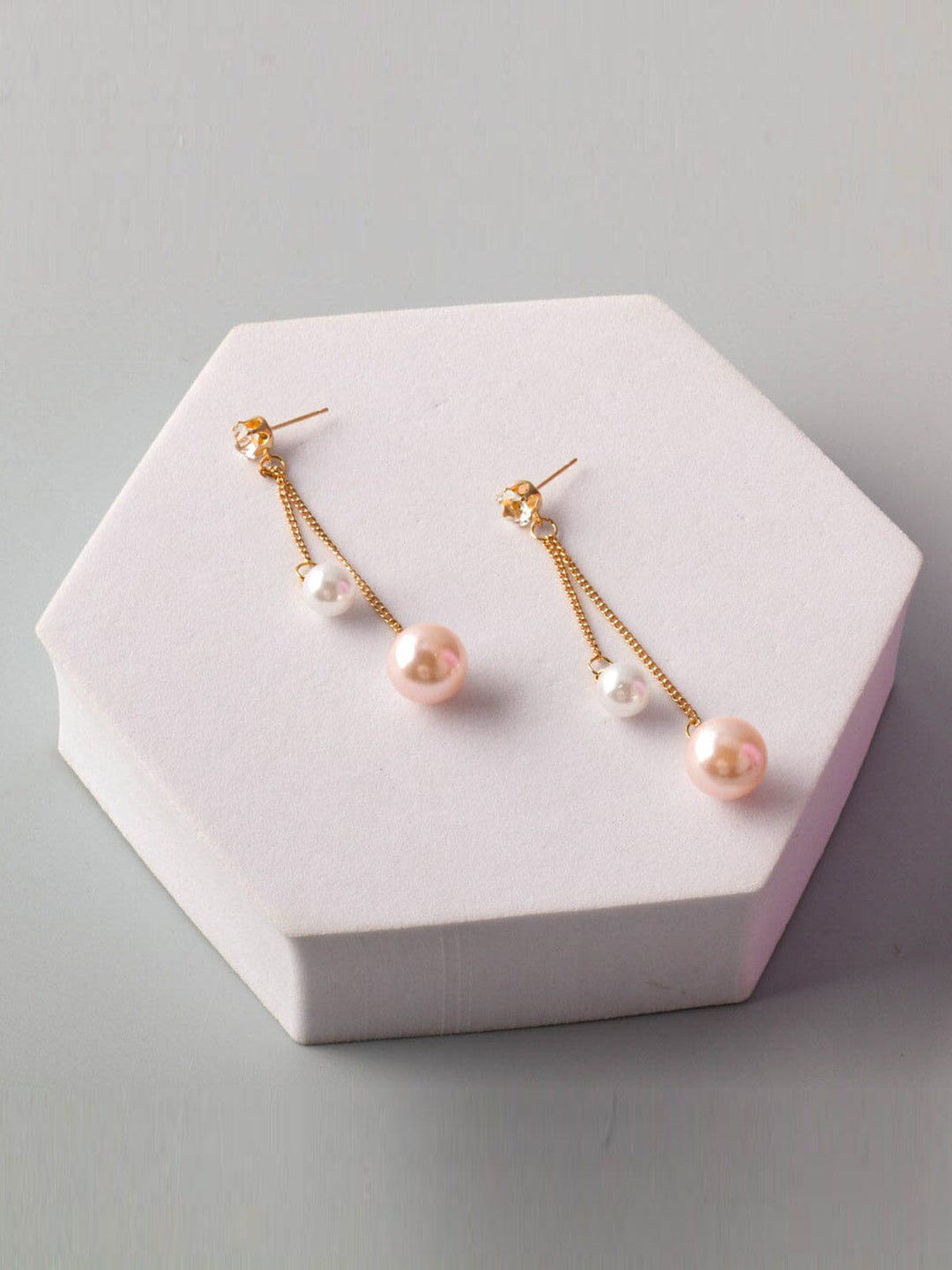 WOMEN'S ASSORTED COLORS PEARLS EARRINGS