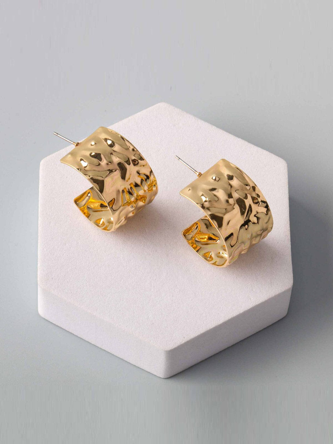WOMEN'S GOLD & SILVER EARRINGS