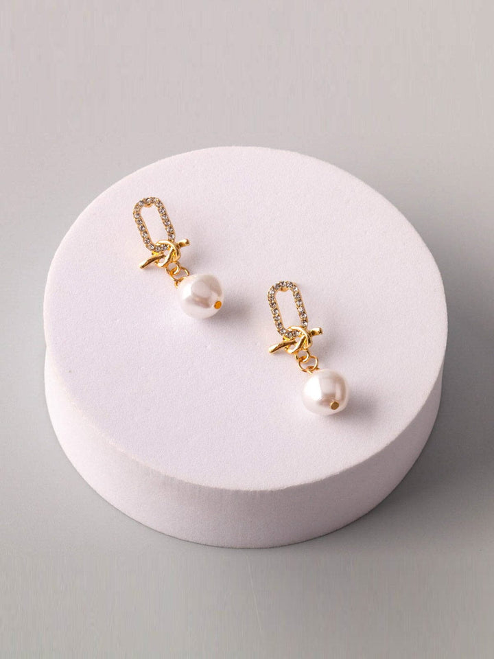 WOMEN'S GOLD & SILVER PEARL EARRINGS