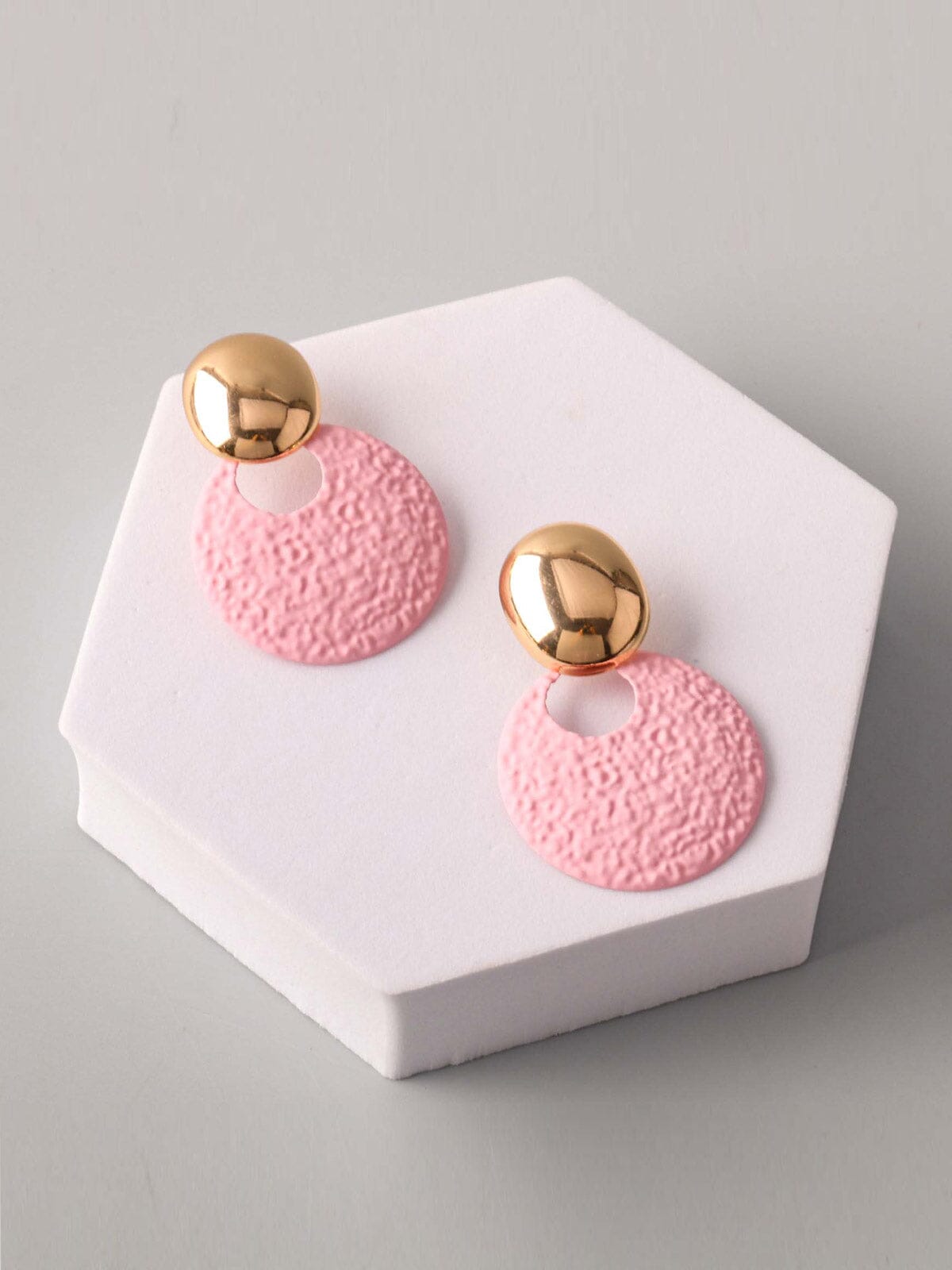 WOMEN'S ASSORTED COLORS EARRINGS