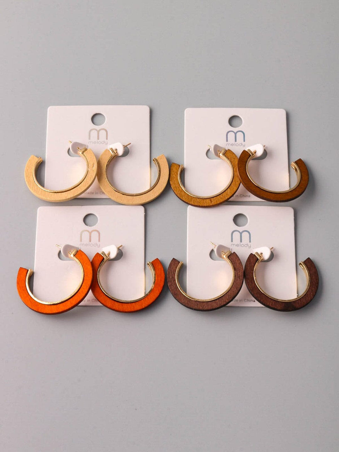 WOMEN'S ASSORTED TONES WOOD EARRINGS