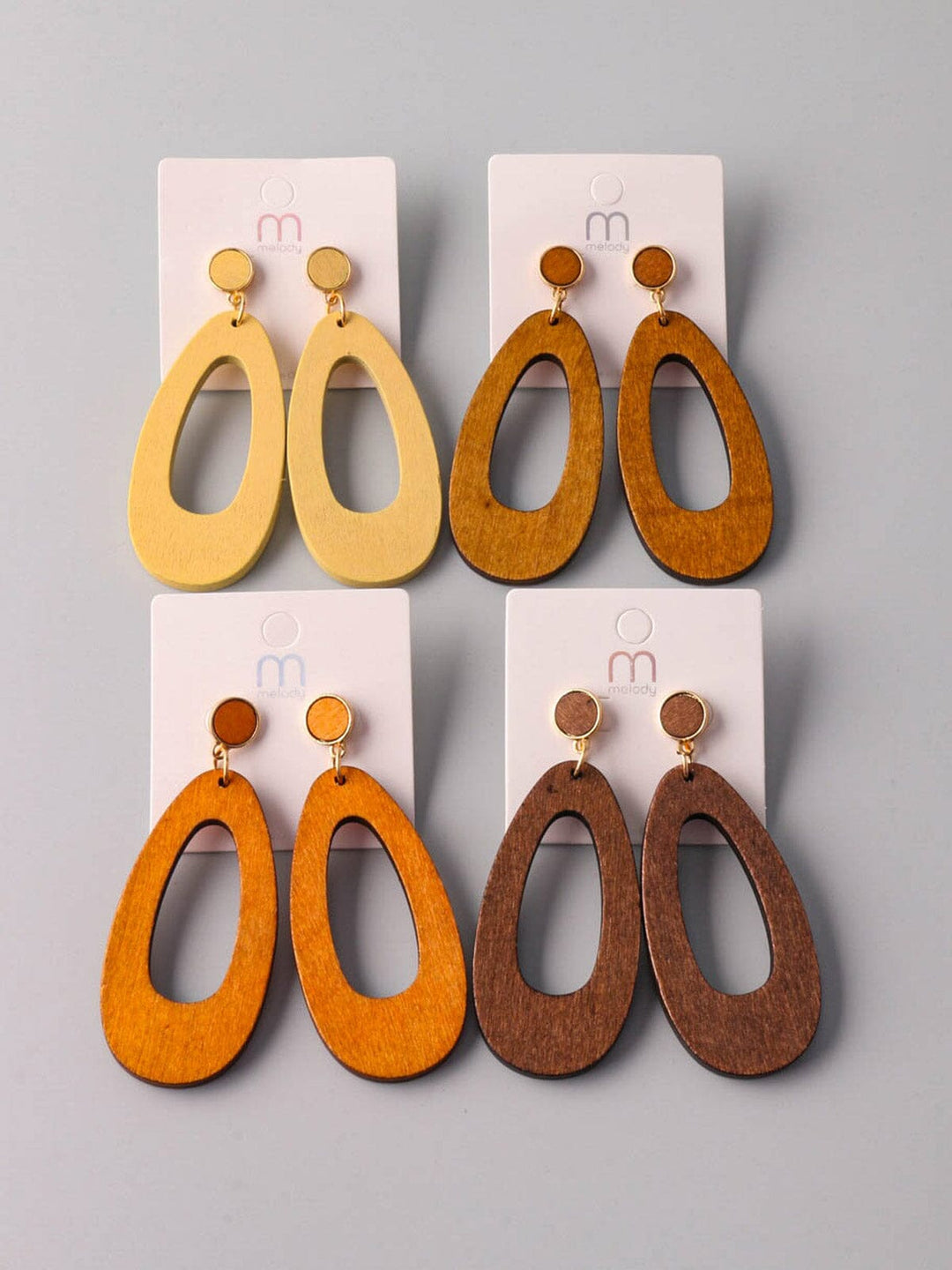 WOMEN'S ASSORTED TONES WOOD EARRINGS