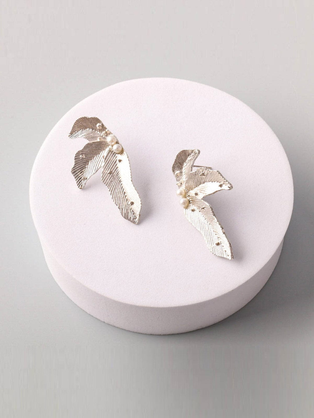 FASHION GOLD & SILVER EARRINGS