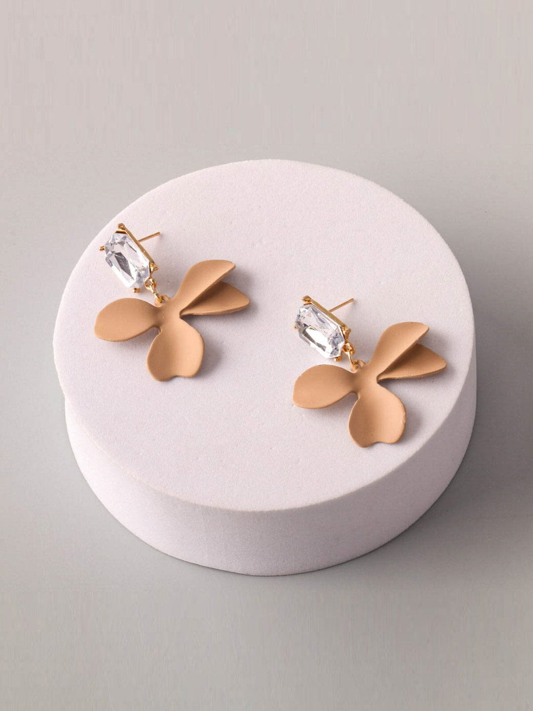 FASHION ASSORTED COLORS FLOWER EARRINGS