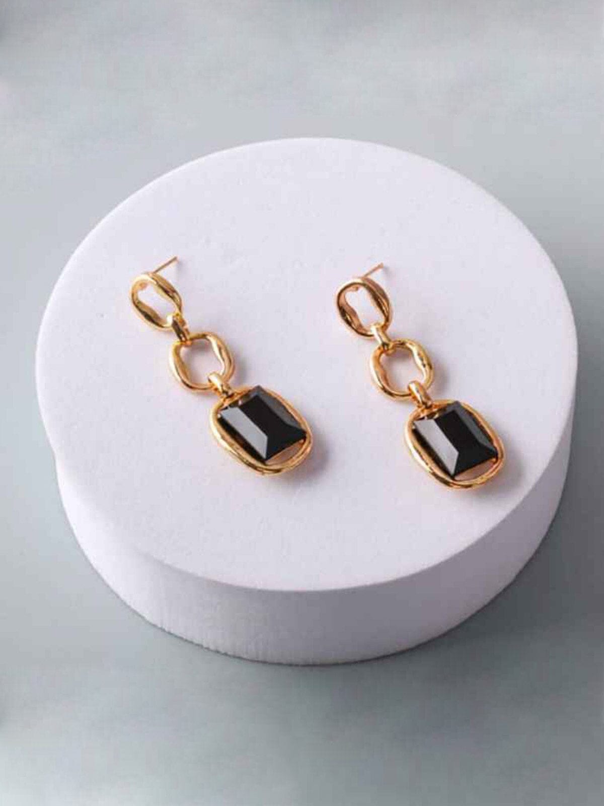 FASHION BLACK GOLD HANGING EARRINGS