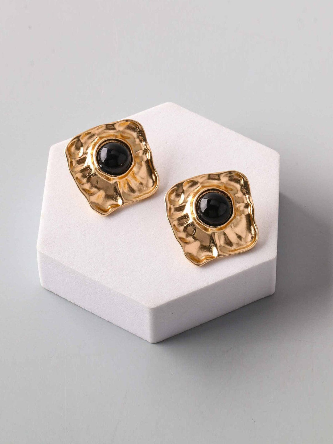 FASHION BLACK GOLD EARRINGS