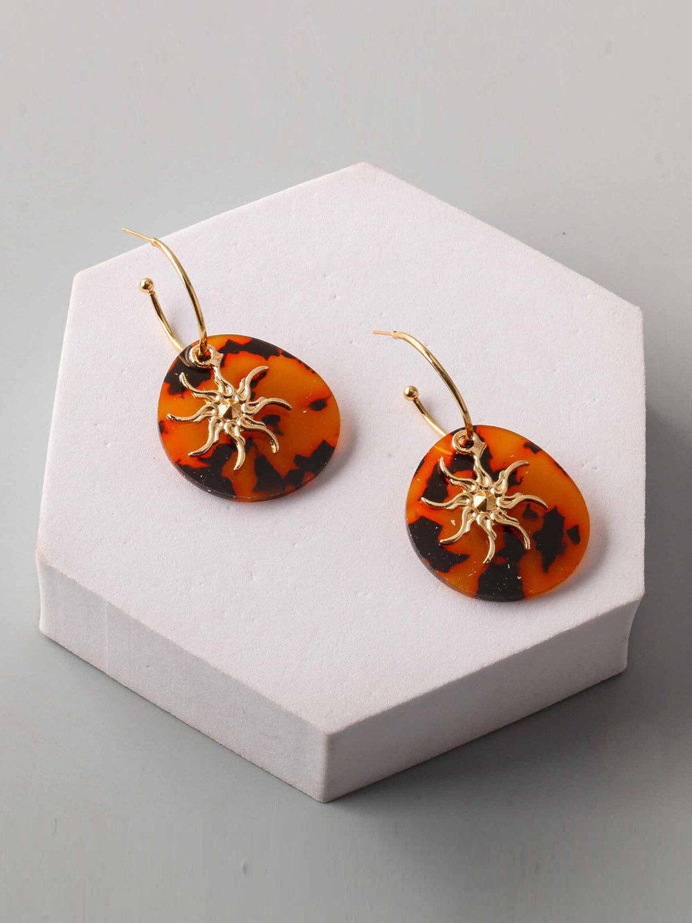 FASHION ASSORTED COLORS EARRINGS