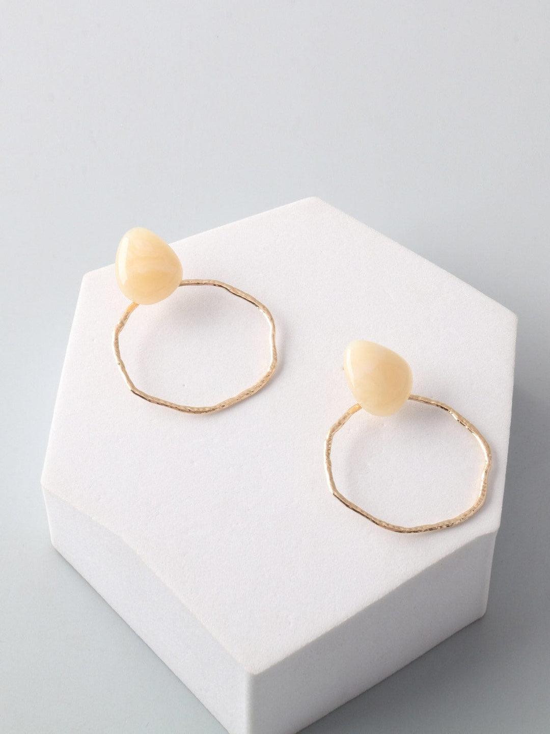 FASHION ASSORTED COLORS HOOPS EARRINGS