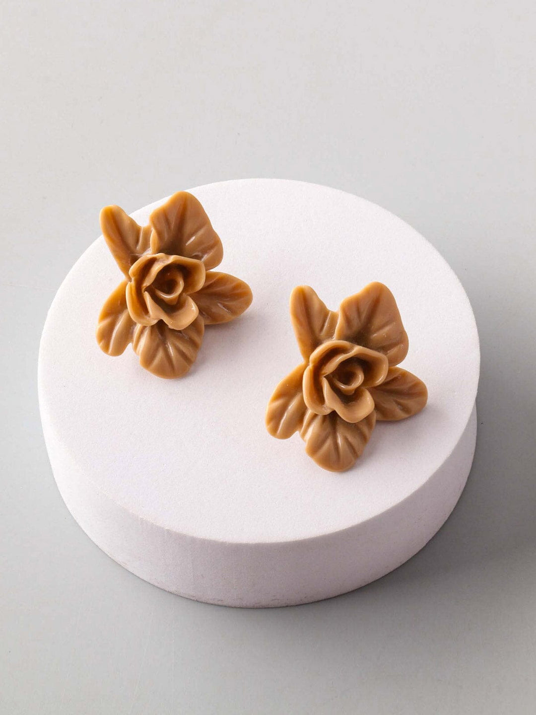 FASHION ASSORTED COLORS FLOWER EARRINGS