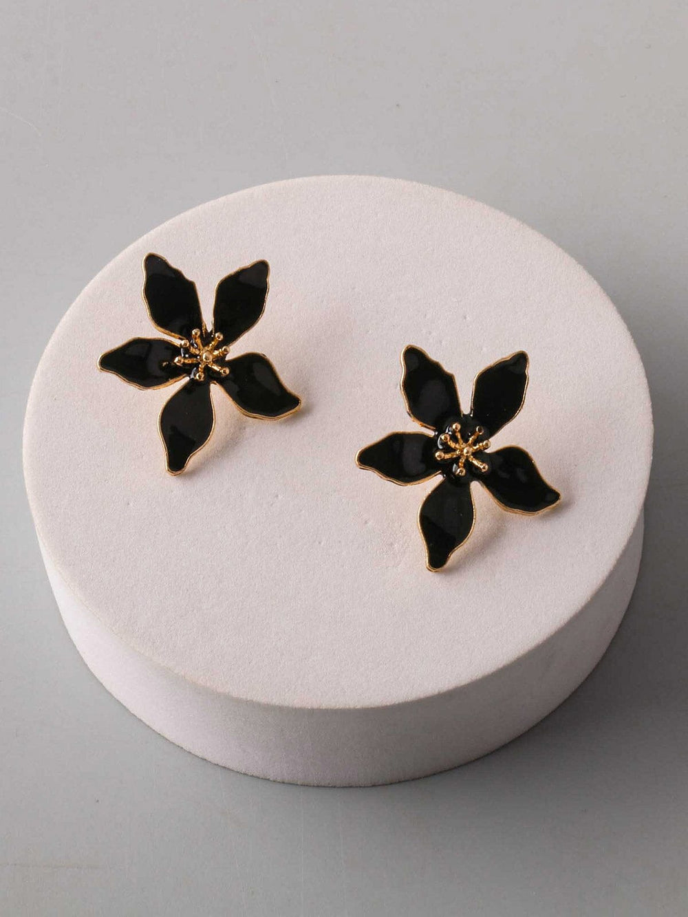 FASHION BLACK & GOLD FLOWER EARRINGS