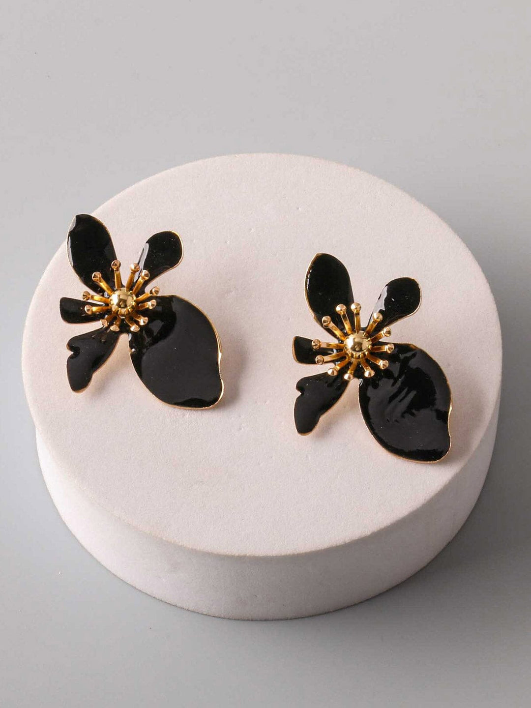 FASHION BLACK & GOLD FLOWER EARRINGS