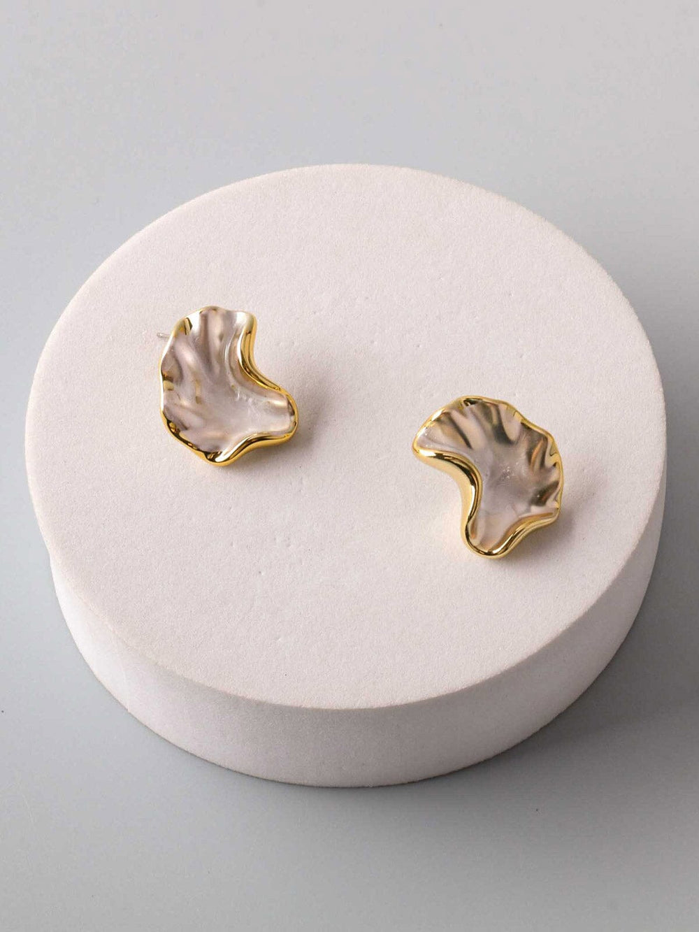 FASHION GOLD PEARL EARRINGS