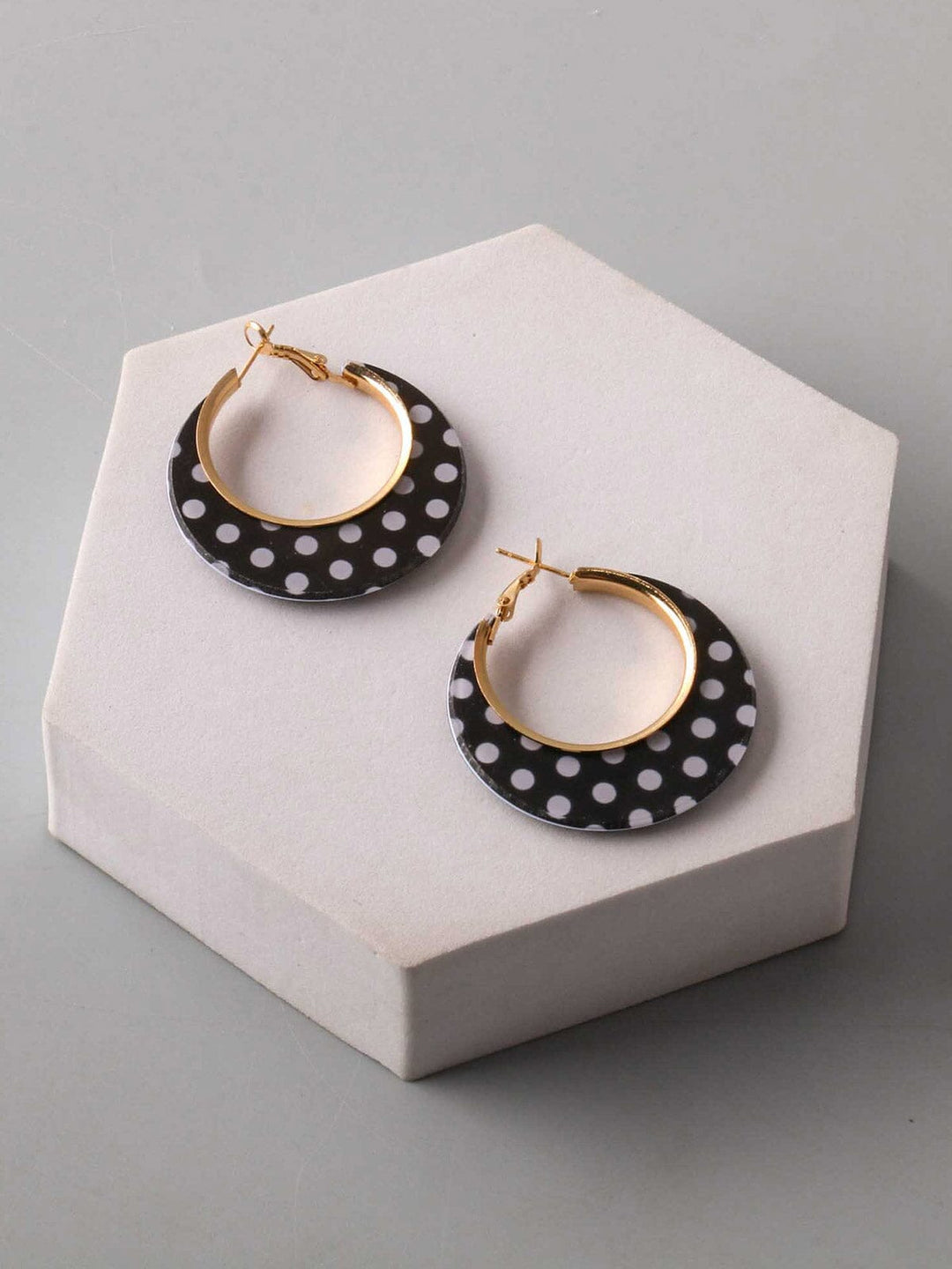 FASHION BLACK & WHITE POLKA DOTS HANGING EARRINGS