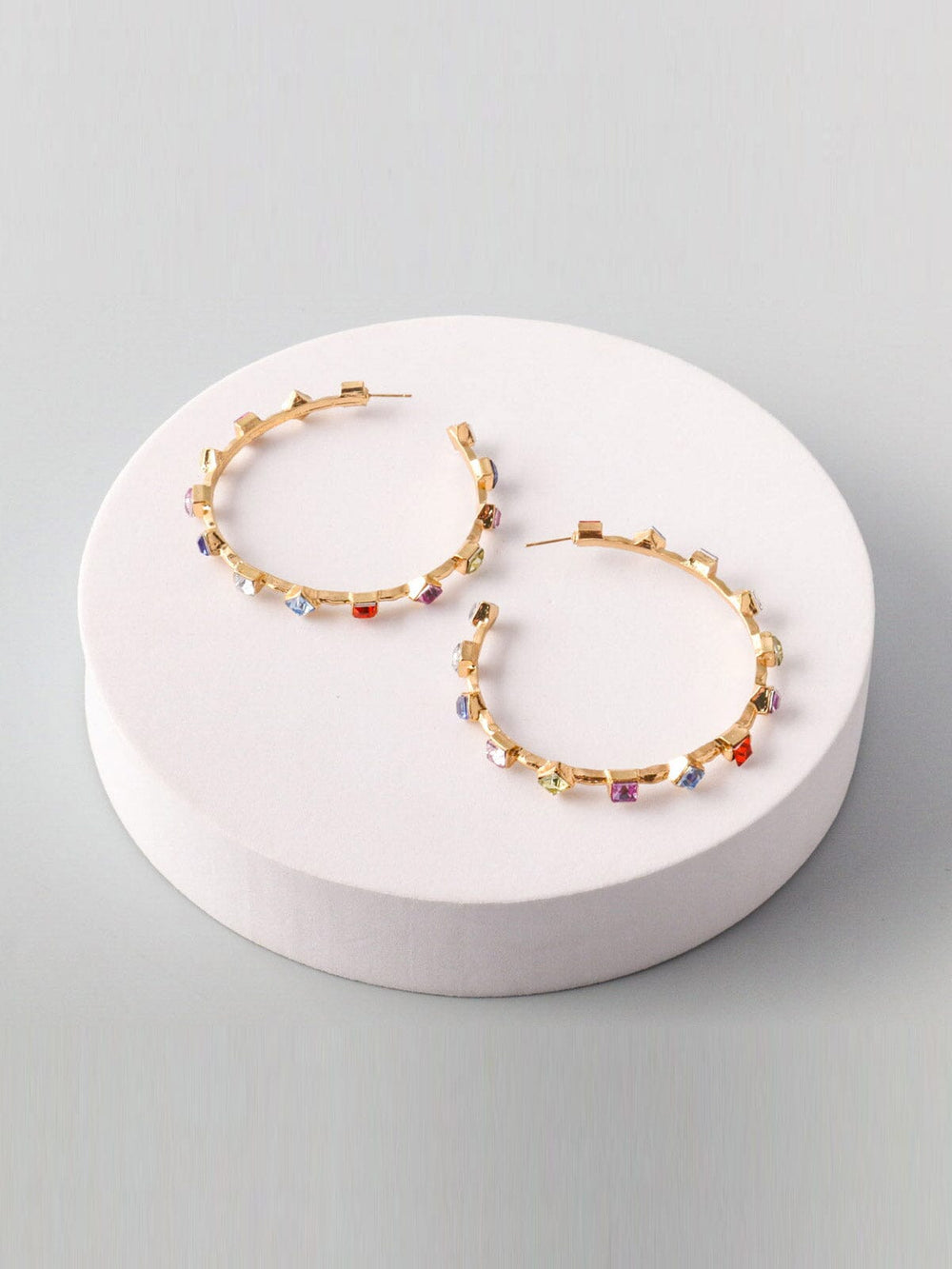 WOMEN'S GOLD MULTI STONES HOOPS EARRINGS