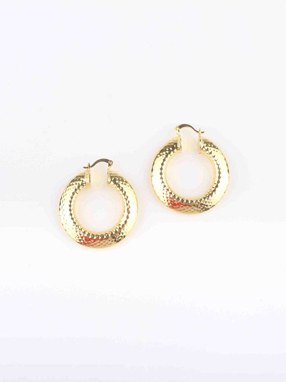 WOMEN'S GOLD HOOPS EARRINGS