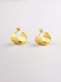 WOMEN'S STAINLESS STELL HALF HOOP EARRINGS