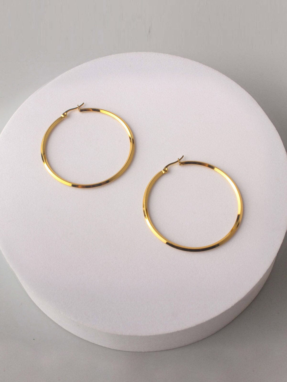 FASHION GOLD STAINLESS STEEL HOOPS EARRINGS