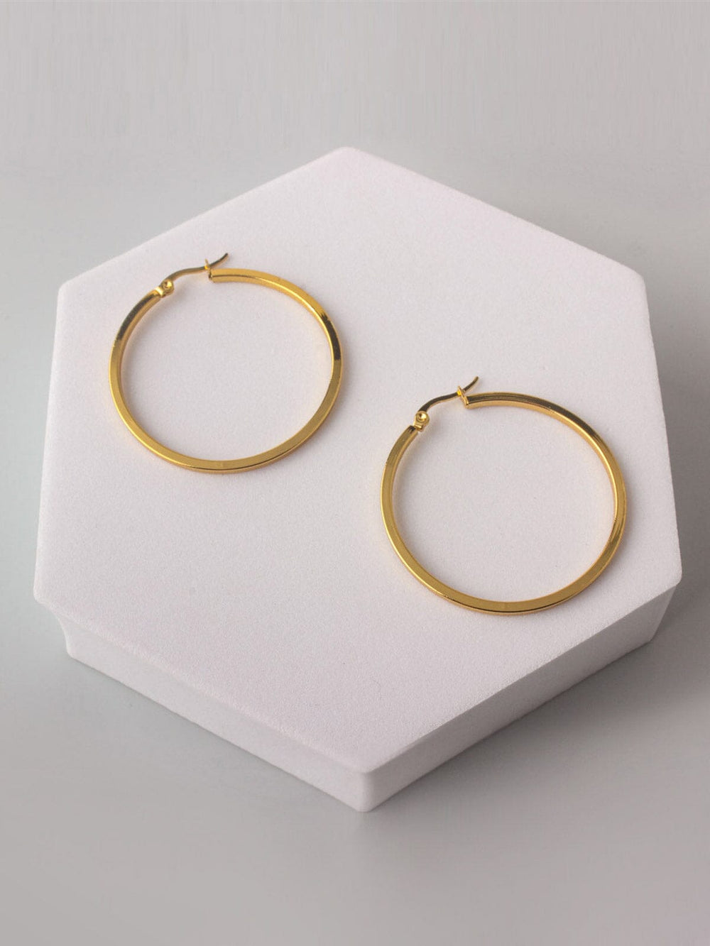 FASHION GOLD STAINLESS STEEL HOOPS EARRINGS