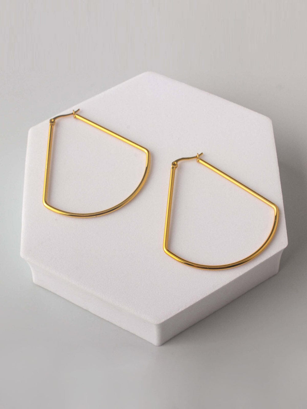 FASHION GOLD STAINLESS STEEL HOOPS EARRINGS