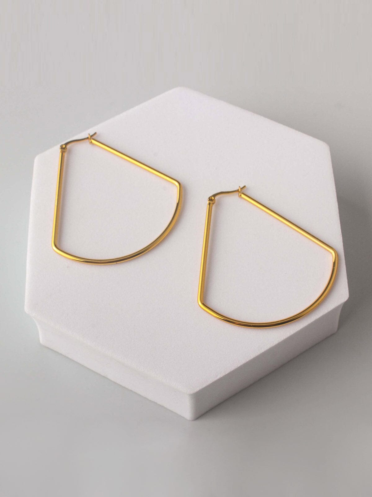 FASHION GOLD STAINLESS STEEL HOOPS EARRINGS
