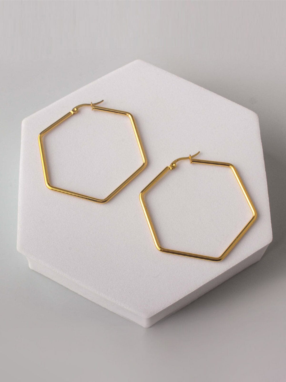FASHION GOLD STAINLESS STEEL HOOPS EARRINGS
