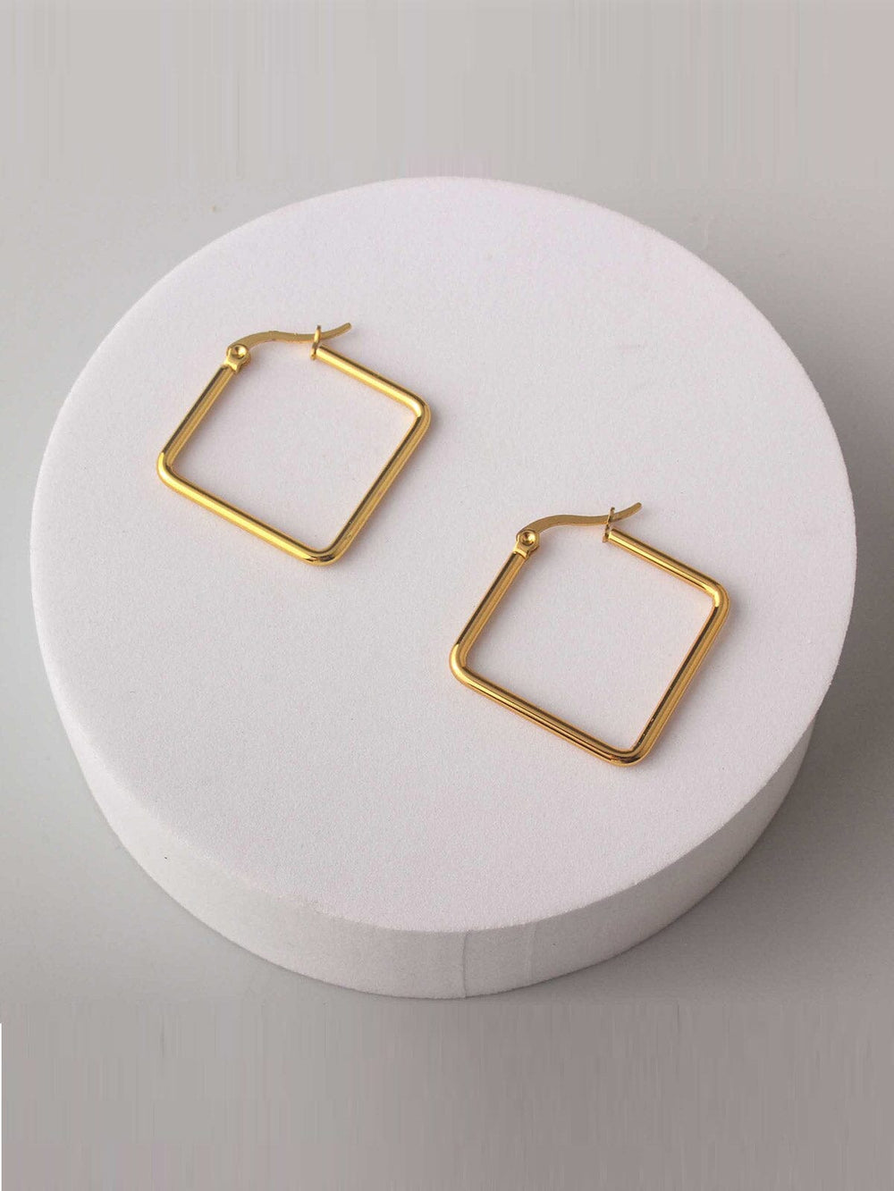 FASHION GOLD STAINLESS STEEL HOOPS EARRINGS