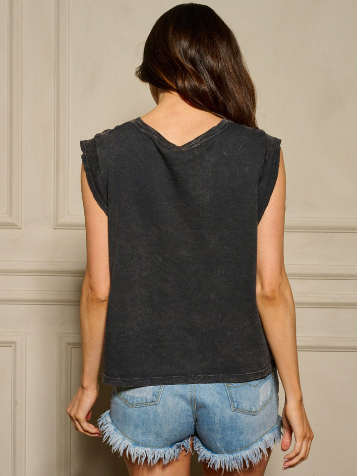 WOMEN'S SLEEVELESS GRAPHIC WAHSED DISTRESS TOP